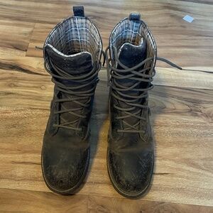 Women’s Timberland insulated safety toe boots